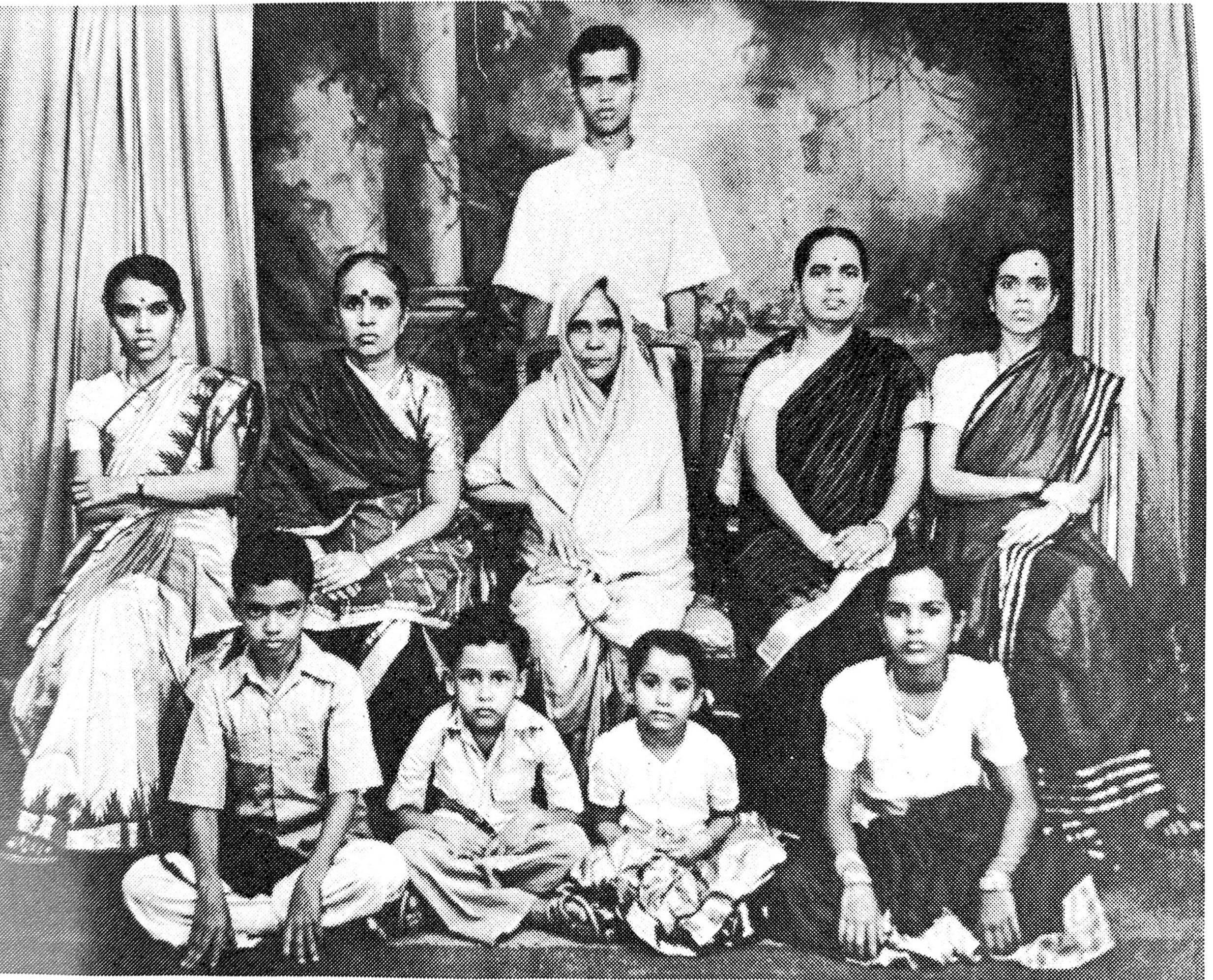 நலமா? FAMILY PHOTO 2